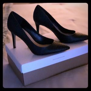 Jessica Simpson Black Pumps